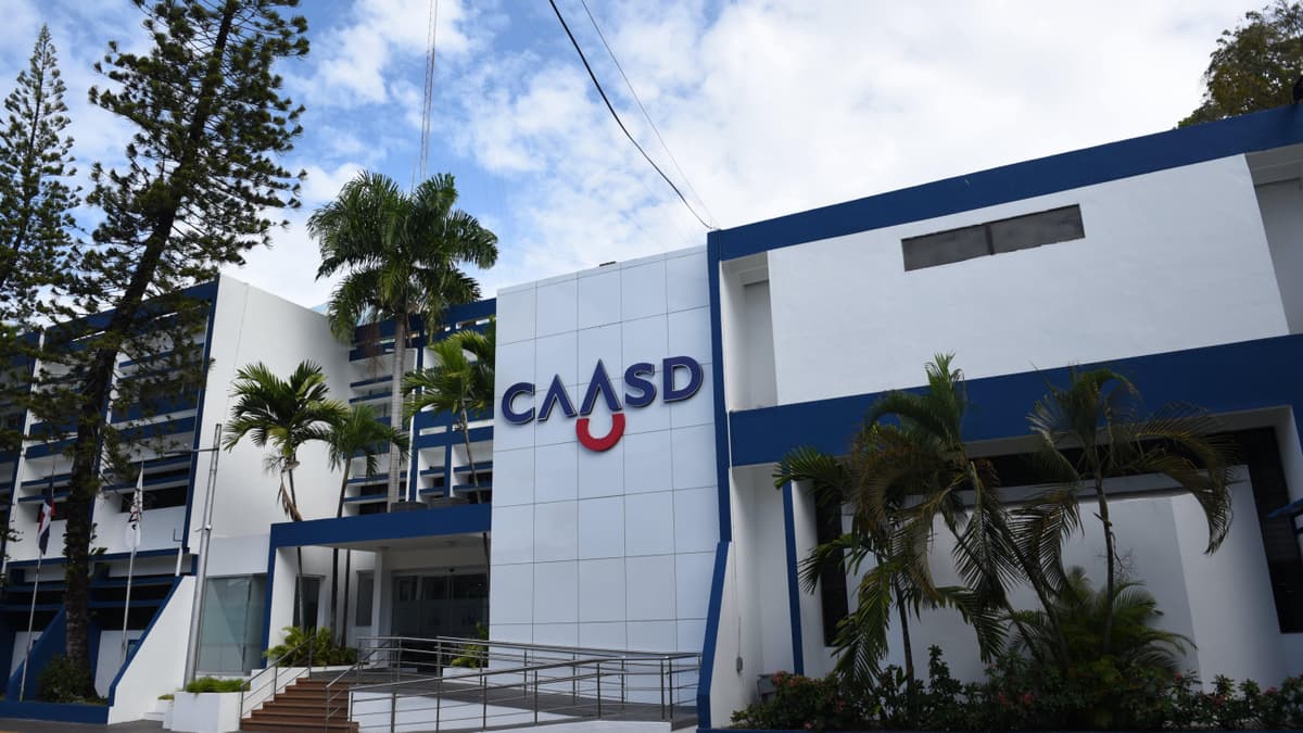 CAASD corrige averías para mejorar el servicio de agua en el Distrito Nacional y SDE
