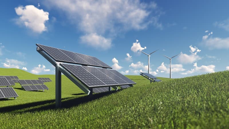 Vertimiento de energía renovable genera sobrecosto de RD$4,000 millones al sistema eléctrico, según Henri Hebrard