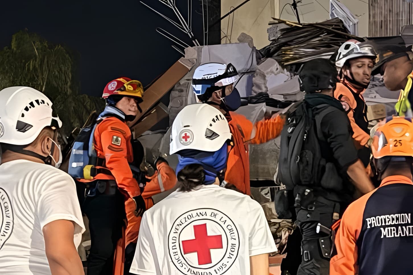 Cruz Roja y Cámara venezolana acuerdanacciones en pro de damnificados de terremotos