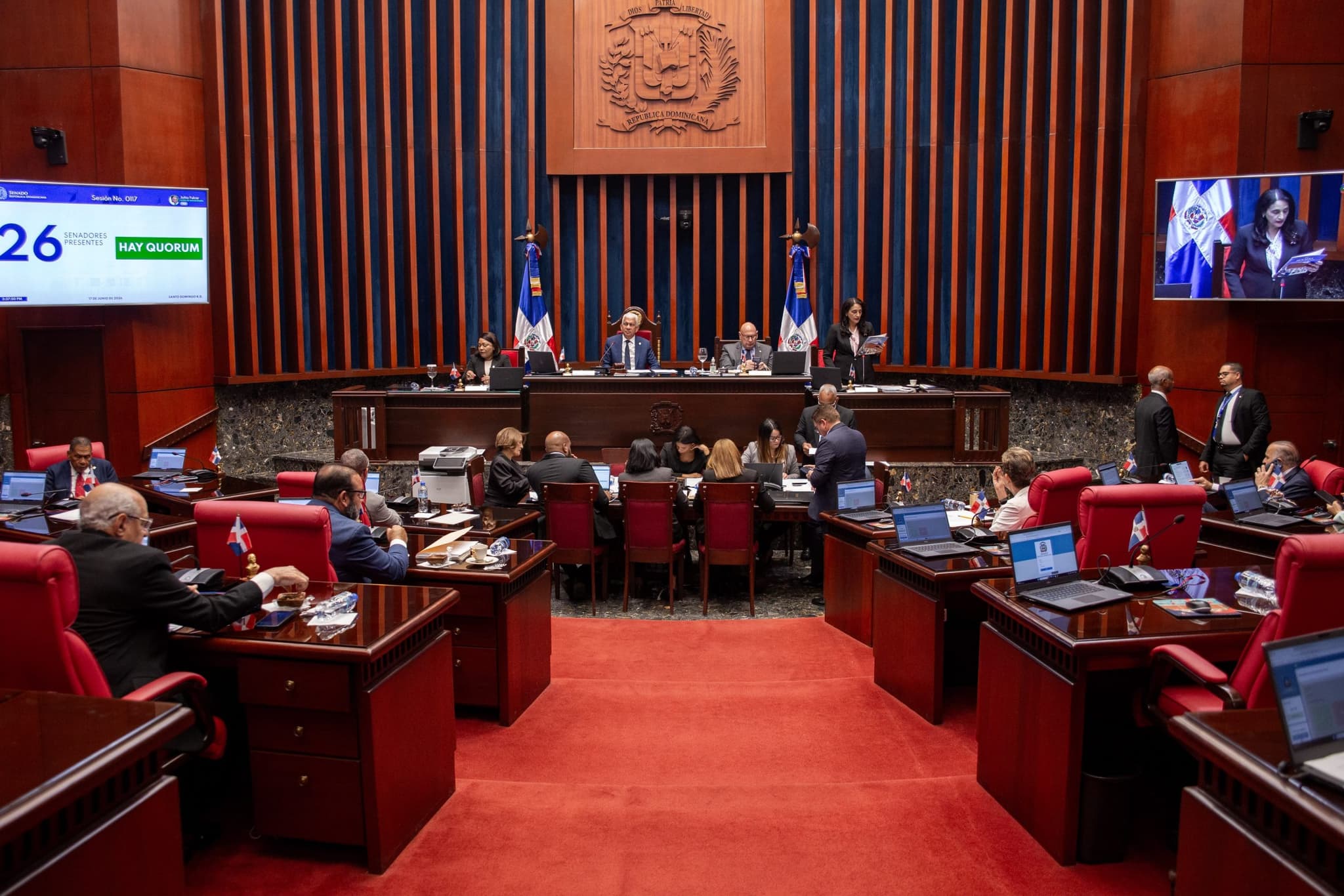 Senado aprueba de urgencia prohibición de importación y fabricación de foam en República Dominicana