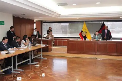 Ordenan prisión preventiva para alcaldesa ecuatoriana por presunta red de corrupción
