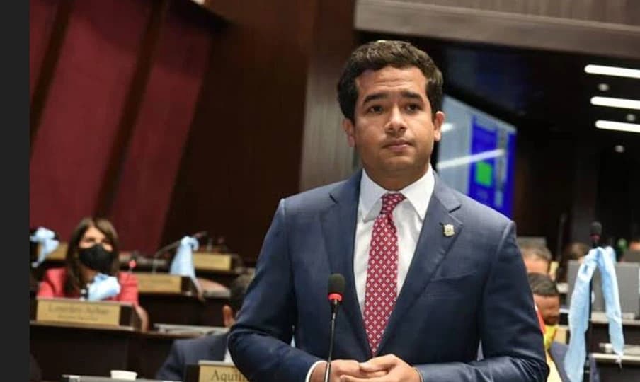 Senador Omar Fernández solicita ayuda urgente para repatriar a 57 dominicanos atrapados en Venezuela tras los terremotos