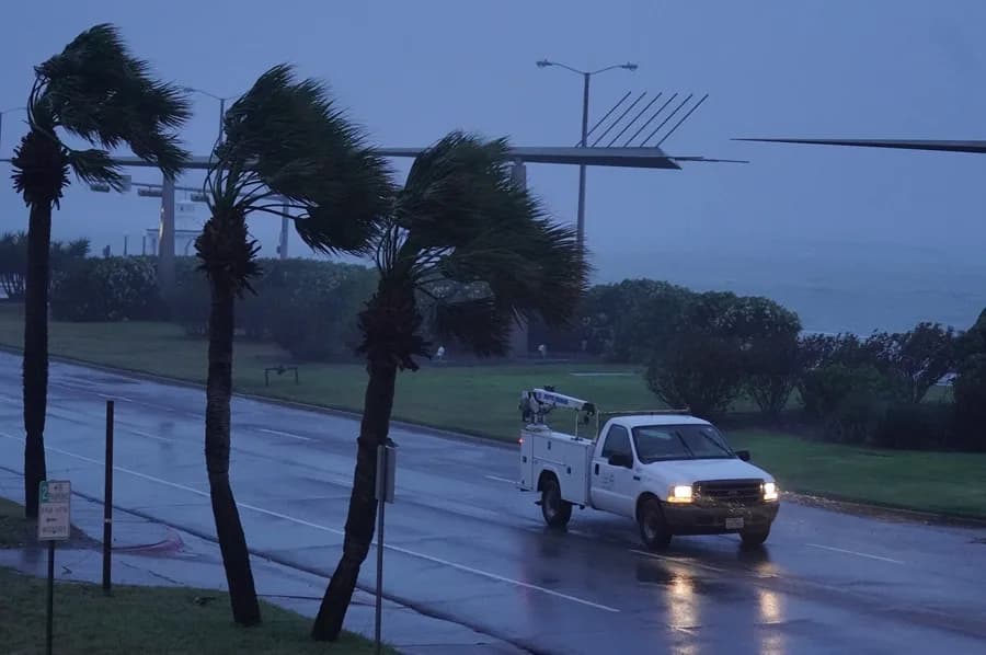 La tormenta Arthur, la primera del Atlántico, se forma frente a las costas de Texas (EE.UU.)