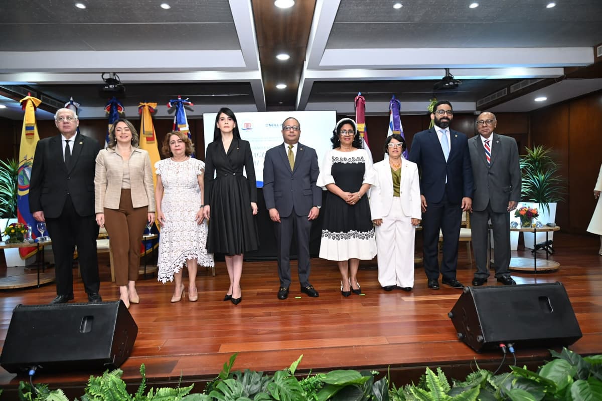 Tribunal Constitucional reúne a magistradas de altas cortes de América Latina y el Caribe en primer foro regional sobre igualdad de género en la justicia