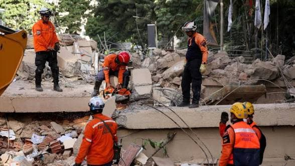 Tragedia en Venezuela: equipos de 17 países se unen en esfuerzos de rescate tras devastadores terremotos