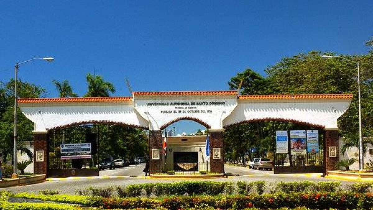 Fin del estipendio: Mescyt cancela becas a 606 estudiantes de la UASD tras auditoría