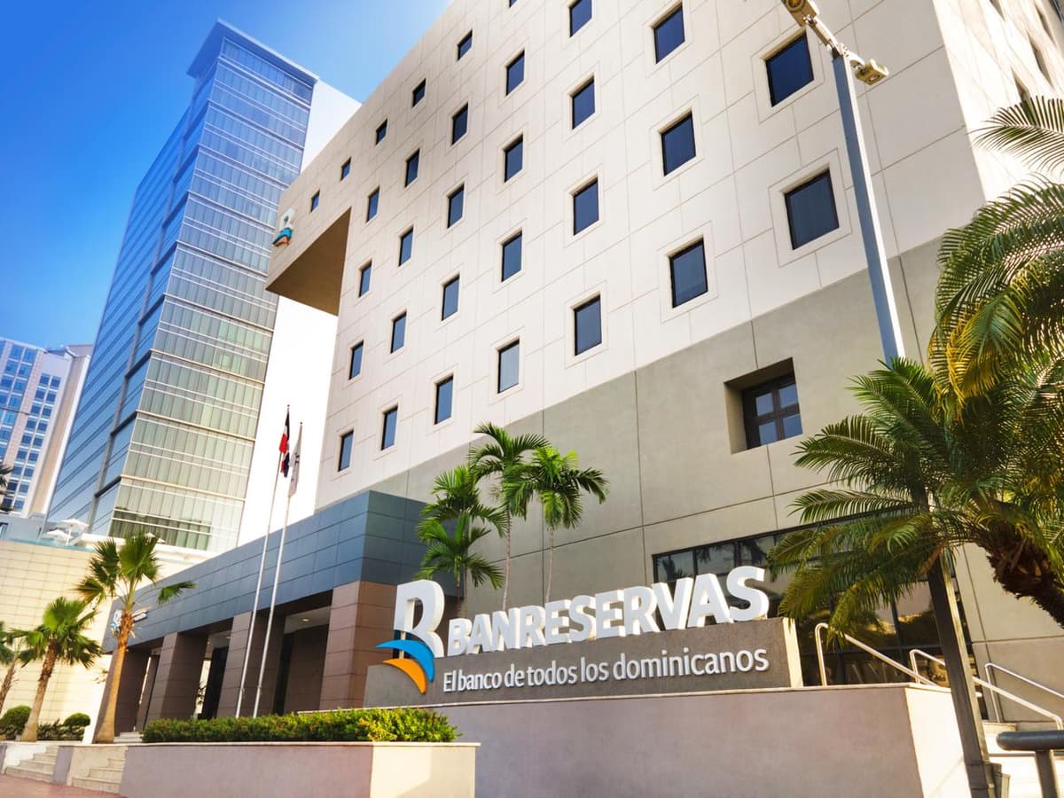 Euromoney reconoce a Banreservas como Mejor Banco del Caribe y le otorga cinco premios adicionales