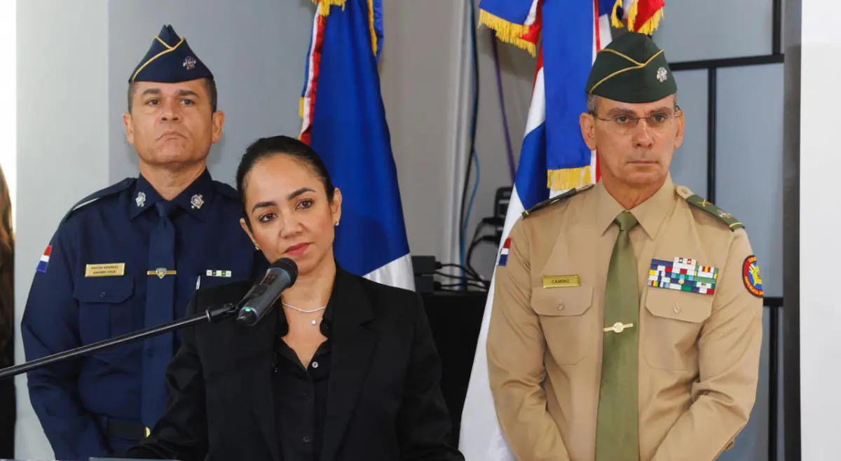A días del 16 de agosto, piden salida de Faride Raful por cuestionamientos a la Policía