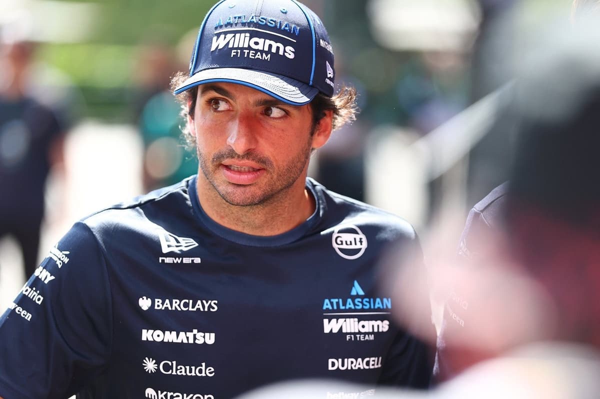 Sainz responde a Antonelli: "Está prohibido insultar a un rival, debe calmarse"