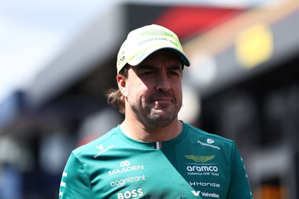 Alonso sorprende en Hungría sobre su futuro: "Yo tengo contrato, no me muevo"