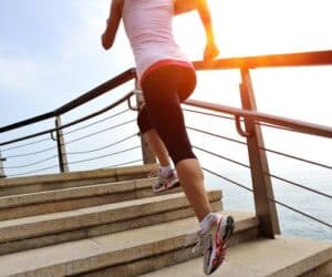 Subir escaleras con frecuencia podría reducir riesgos para la salud cardiovascular
