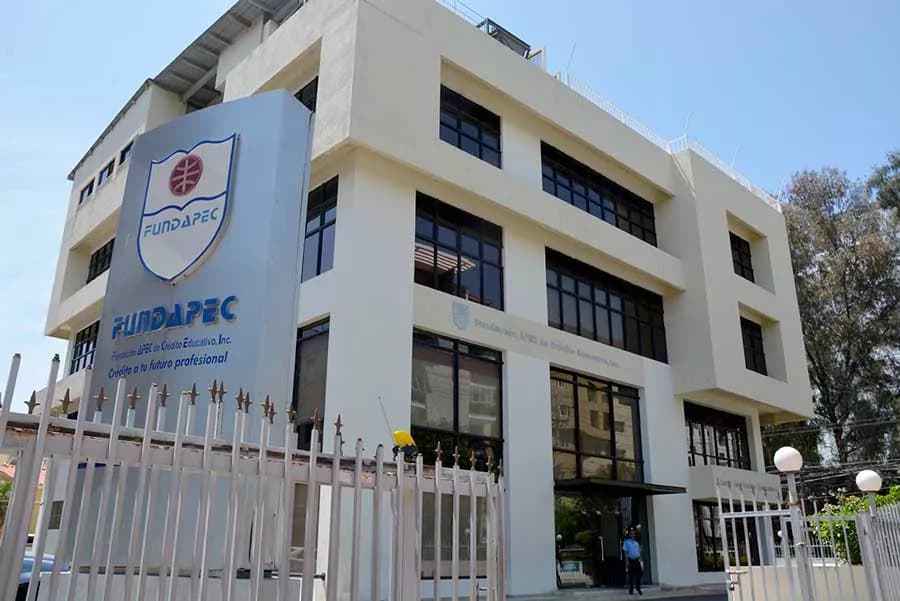 FUNDAPEC impulsa diálogo empresarial sobre formación y desarrollo del talento humano