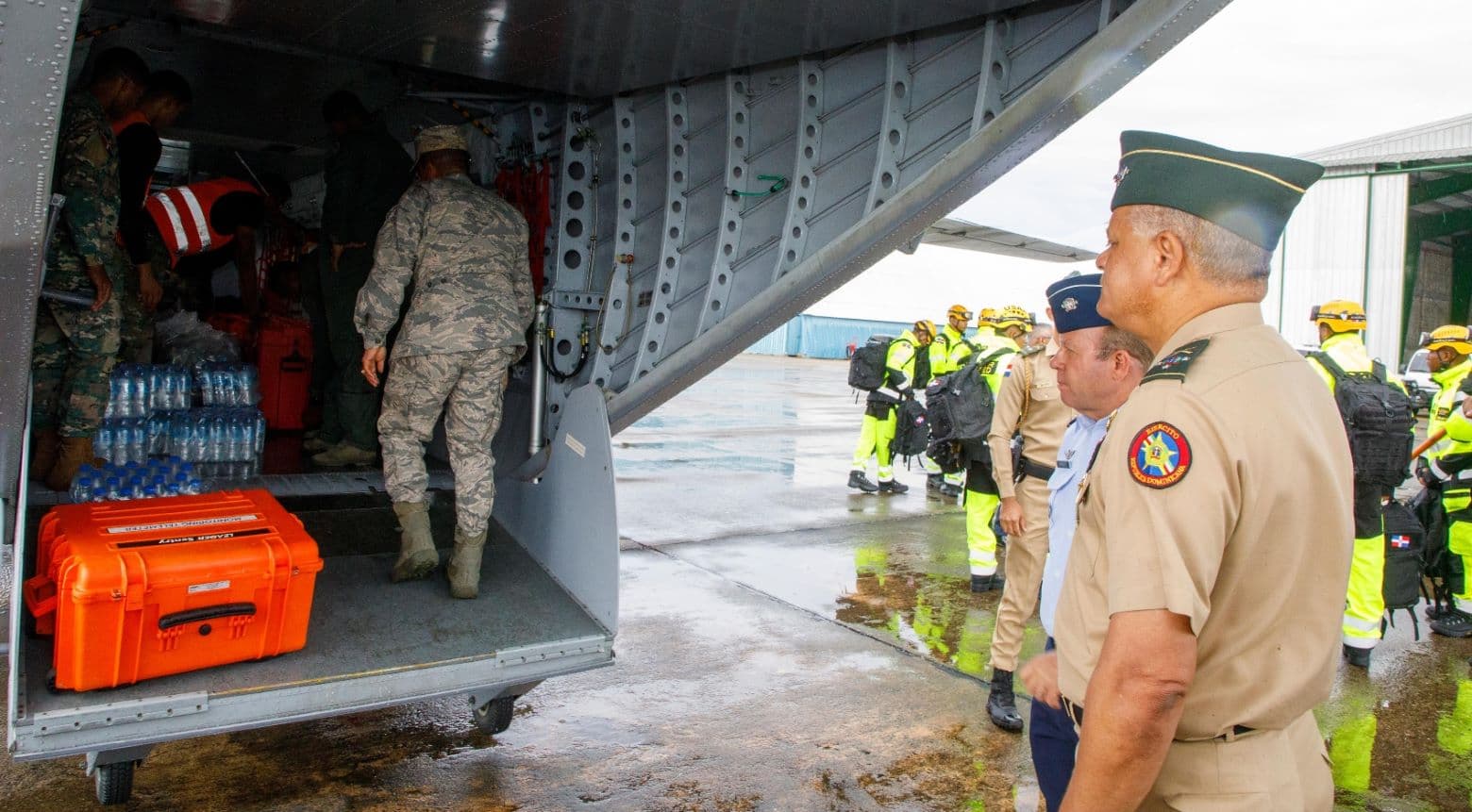 República Dominicana se solidariza con Venezuela y envía misión de rescate tras sismos