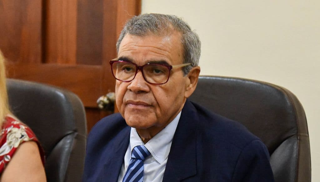 Expresidente del CMD llama “banqueros y proxenetas” a legisladores en debate por Código Penal