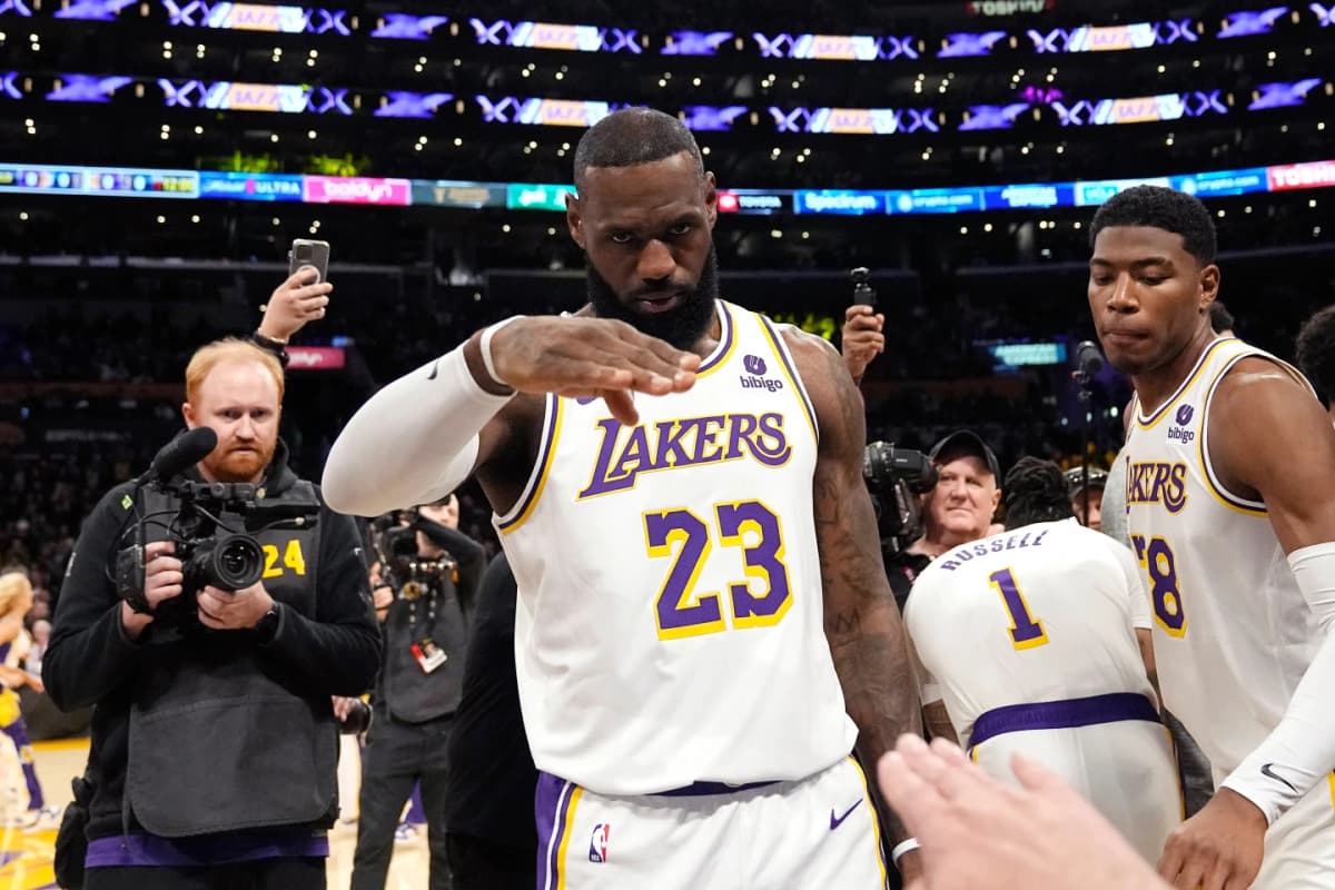 Comienza la agencia libre en la NBA, y LeBron vuelve a tener todas las miradas