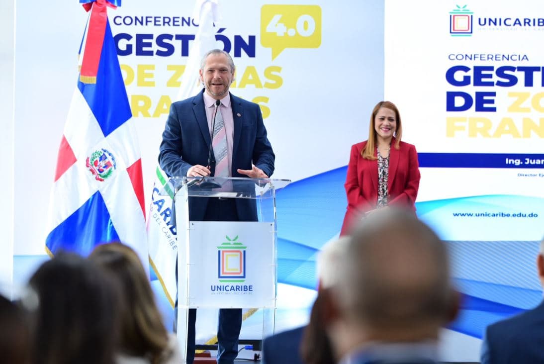 ADOZONA y CNZFE trazan en UNICARIBE la ruta hacia las Zonas Francas 4.0