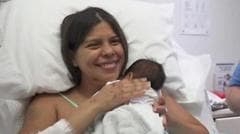 La madre rescatada de entre los escombros en Venezuela junto a su bebé le cuenta a la BBC cómo el recién nacido la ayudó a sobrevivir