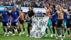 Argentina se enfrenta a una multa de la FIFA por la pancarta de las Falklands/Malvinas en su victoria de semifinales