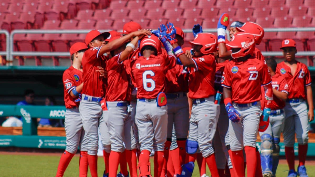 República Dominicana da surra a México en Serie del Caribe Kids