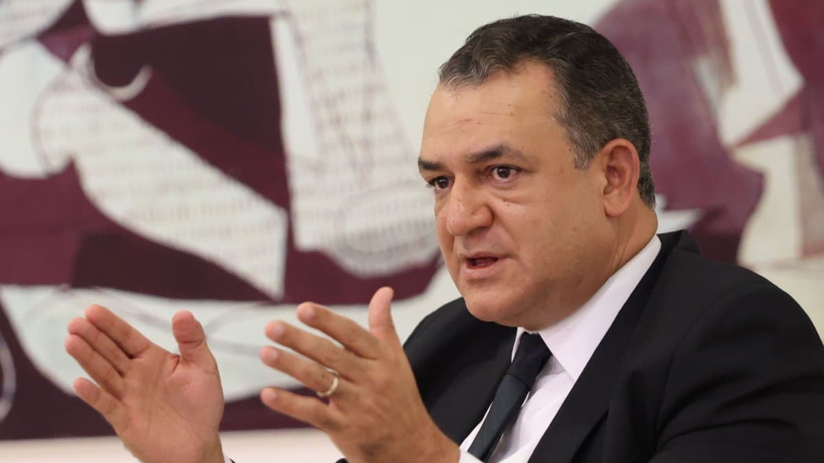 Presidente de la JCE afirma que críticas sobre los símbolos patrios en la cédula buscan desinformar y conseguir "likes"