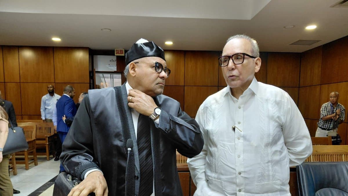 Carlos Balcácer retira demanda contra Mirna Ortiz y explica las razones de su decisión