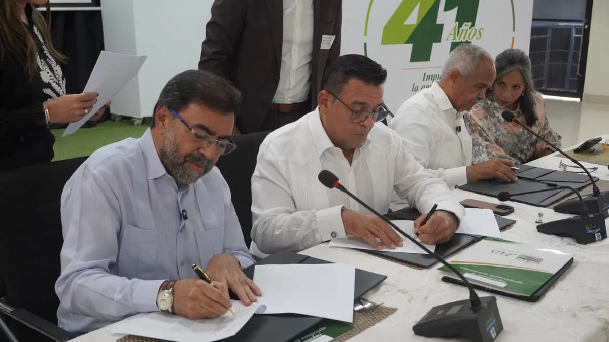Indrhi y JAD acuerdan reforzar gestión agua-riego, con planes