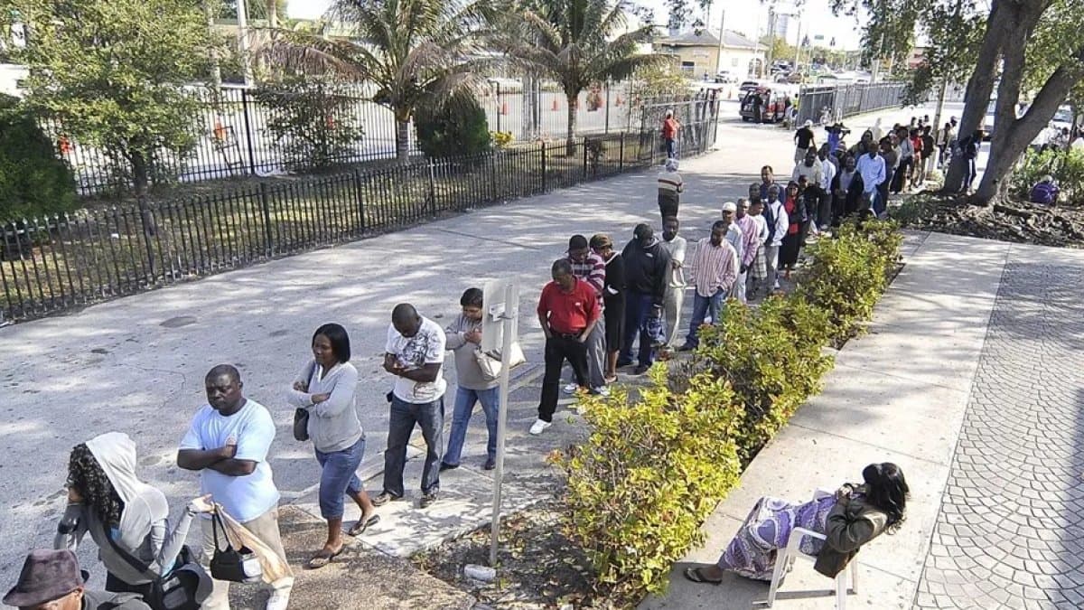 Supremo de EEUU respalda a Donald Trump y avala revocar amparo migratorio para haitianos y sirios