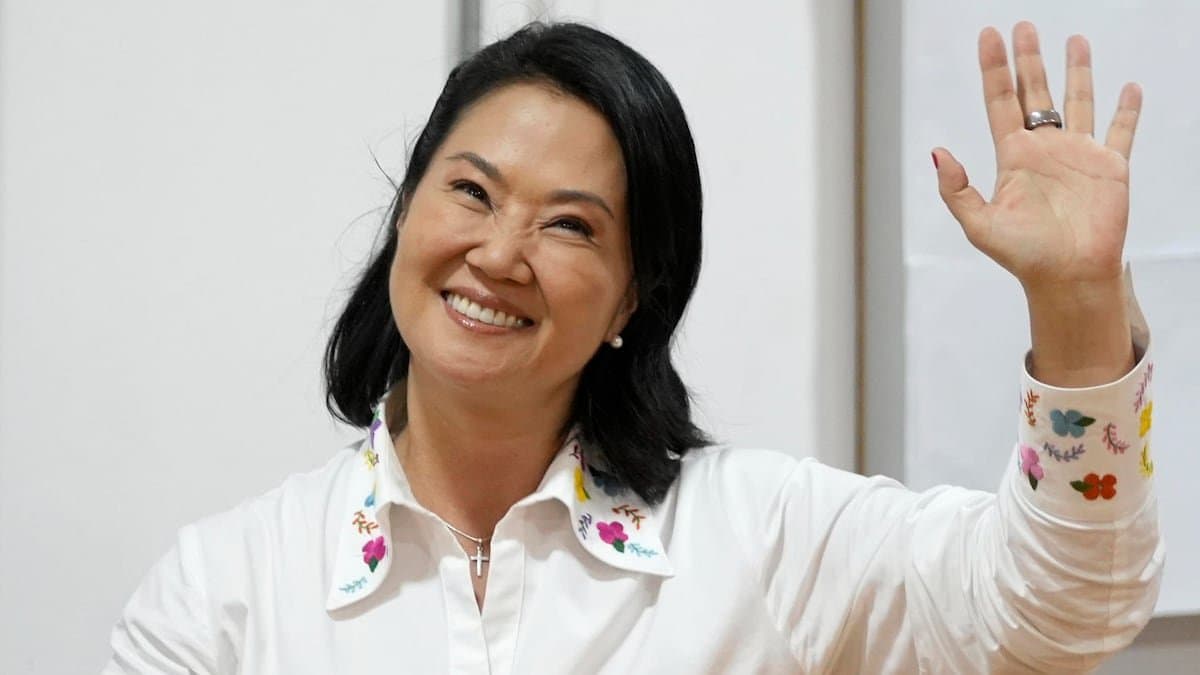 Fujimori supera los 48.000 votos de ventaja con 99.976 % de conteo de elecciones en Perú
