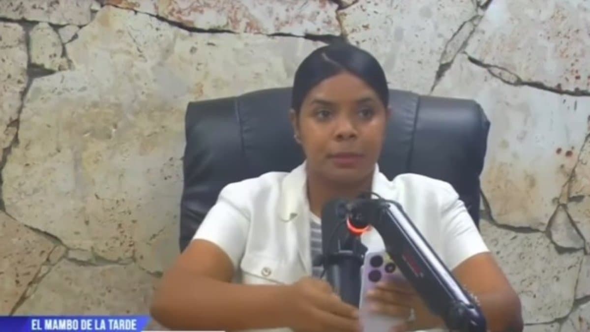 Comunicador explica las razones por las que se quedó dormido durante un programa en vivo