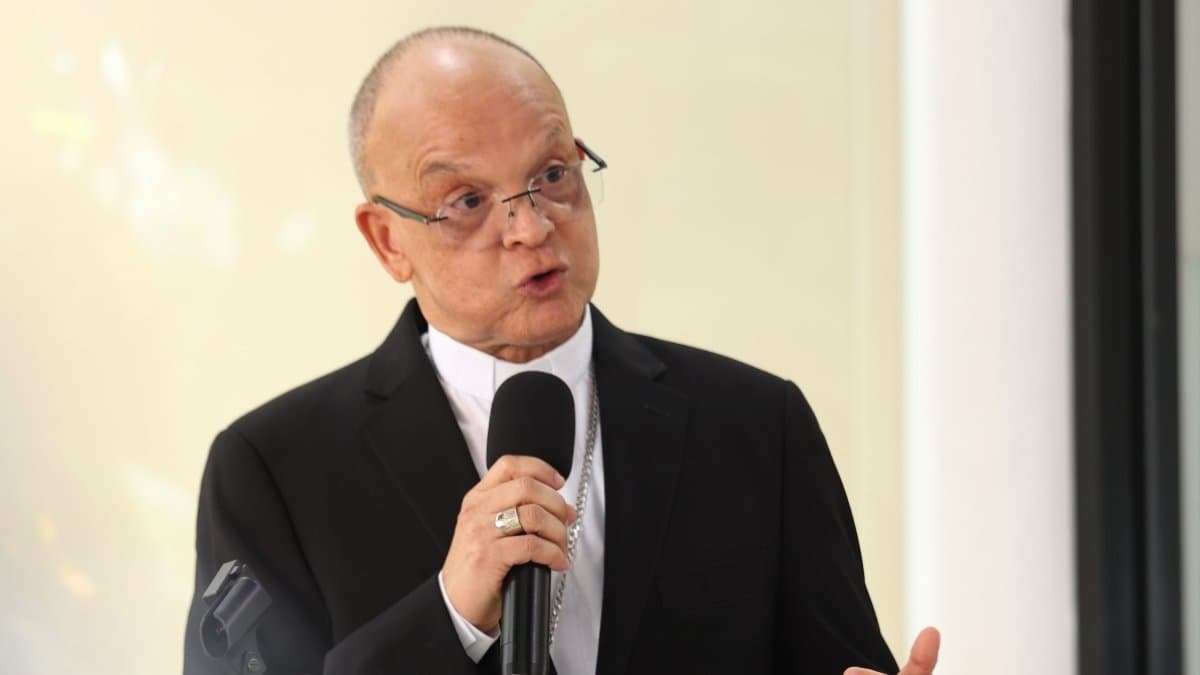 Episcopado llama ejercer periodismo ético ante auge inteligencia artificial