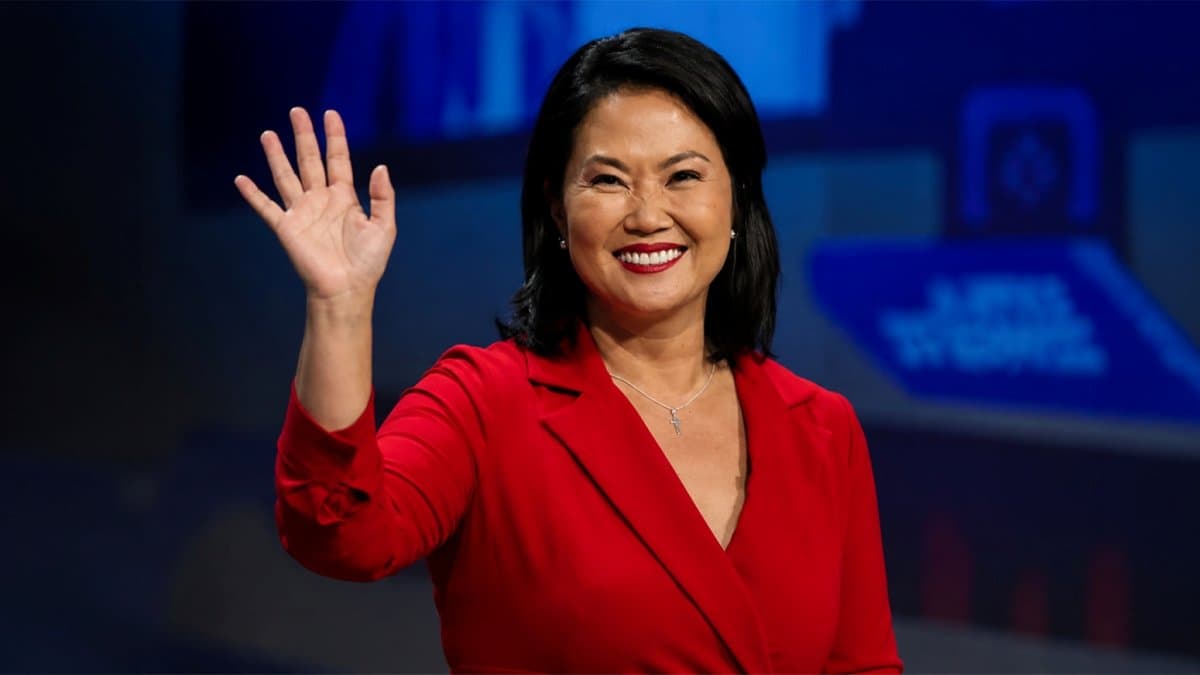 Proclaman Keiko presidenta Perú