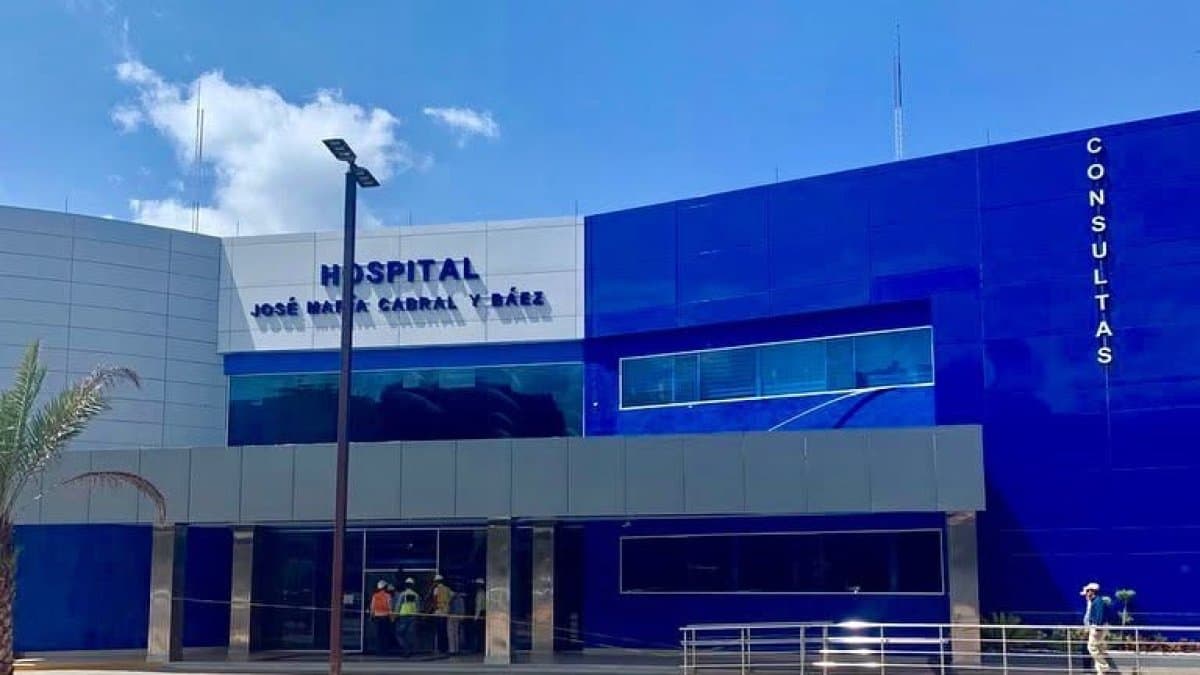 Hospital Cabral y Báez desmiente retención de paciente haitiana; asegura sigue ingresada