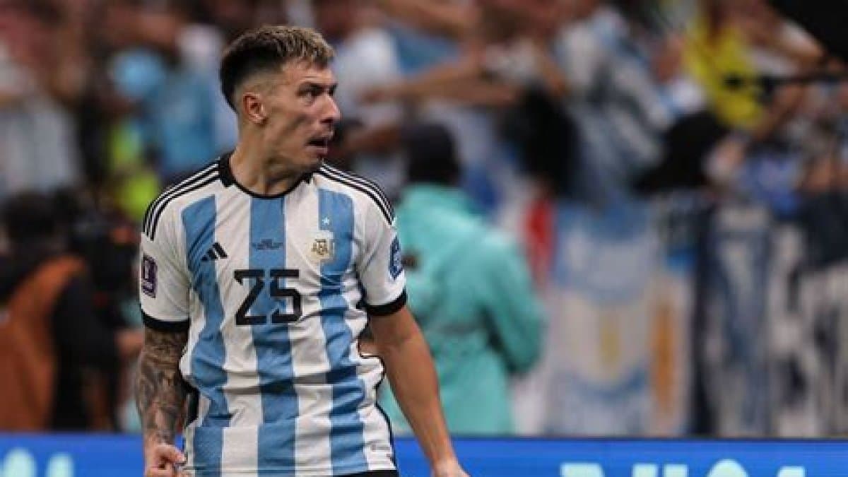 Lisandro Martínez abandona la final por lesión