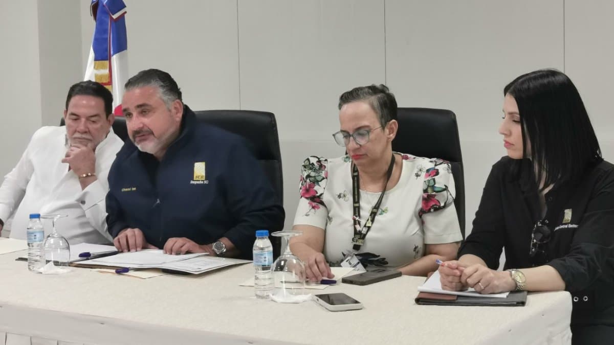 JCE reporta un 21 % de avance en la entrega de la nueva cédula en Santiago