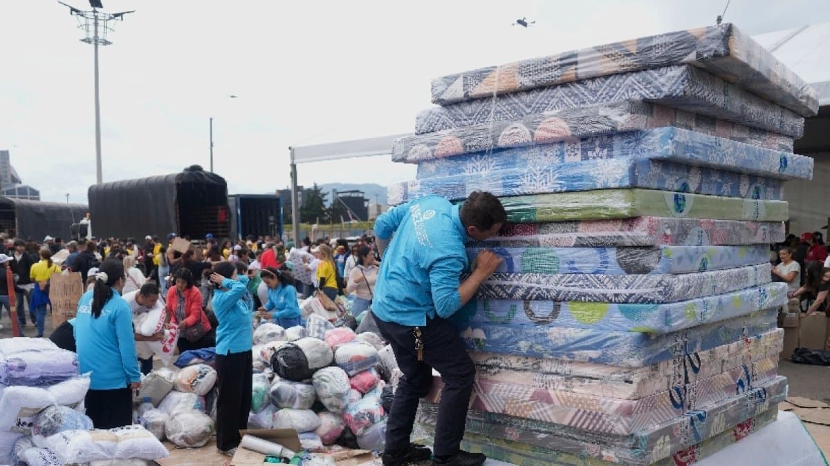 Van 281 muertes y casi 4 mil heridos por sismo Colombia