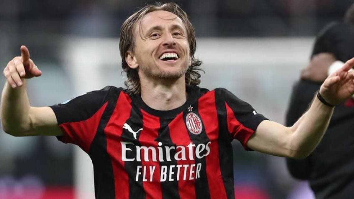 Oficial: Modric sigue en el Milan