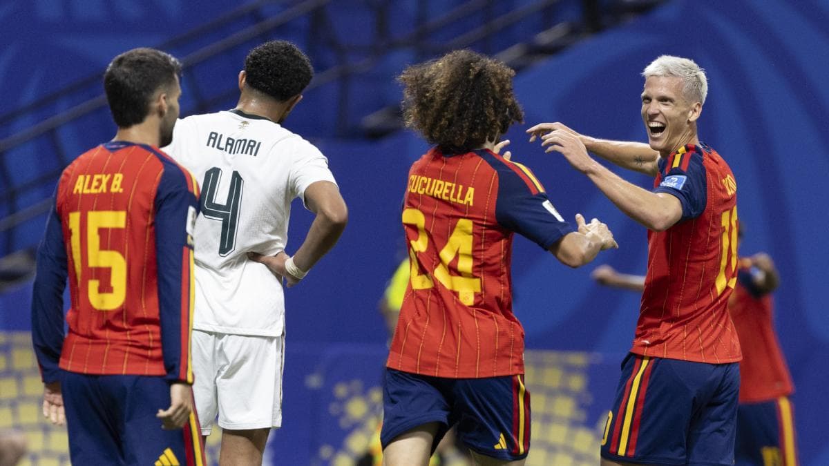 El once de España: De la Fuente repite el equipo que empezó ante Arabia
