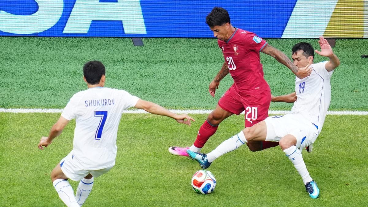 El buen Mundial de Cancelo avala la apuesta del Barça por alargar su estancia