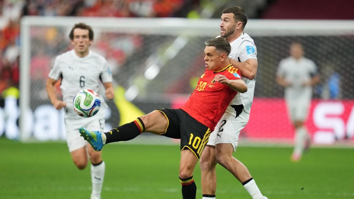¡Trossard adelanta a Bélgica!