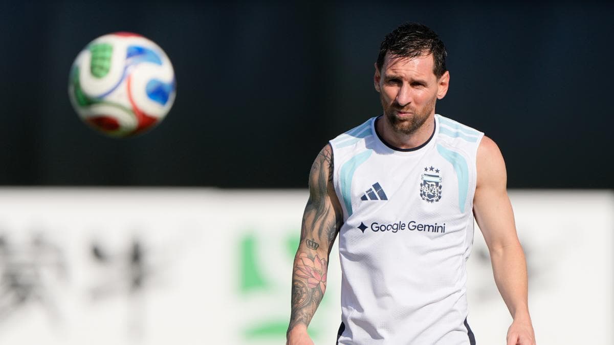 Dos episodios entre Messi y el árbitro del Argentina-Cabo Verde