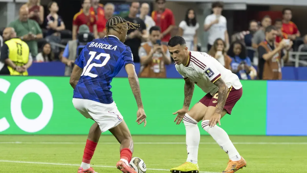 ¡Chut peligroso de Mbappé!