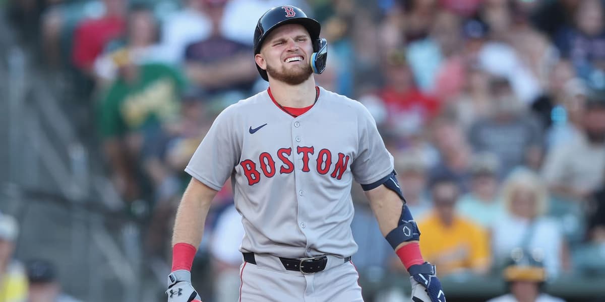 El recién adquirido por Boston, Curtis Mead, es inhabilitado por fractura en la muñeca