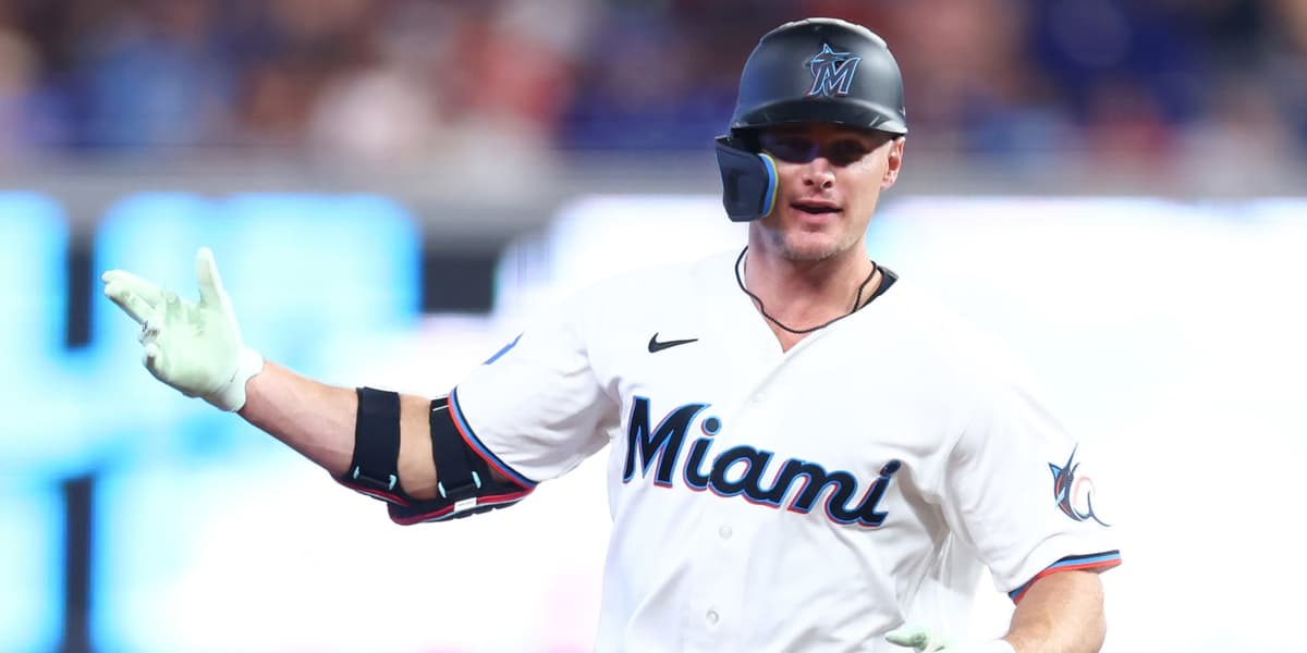 Marlins borran déficit de seis carreras para su primera barrida ante Filis desde el 2019