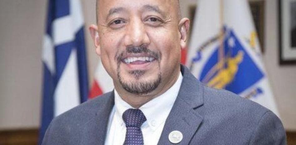 Alcalde Brian de Peña es arrestado por el FBI por presunto fraude de 1.65 millones de dólares