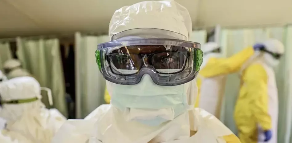 La OMS advierte de que las cifras de ébola no mejoran y quedan "muchos meses difíciles"