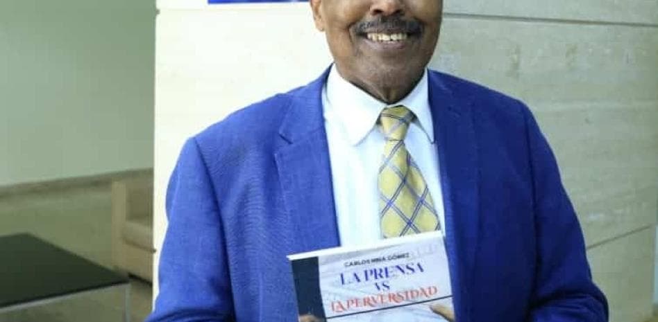 Carlos Nina Gómez presenta en Nueva York su libro "La prensa vs la perversidad"