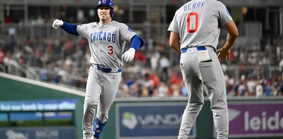 Bregman, con su primer partido de tres jonrones, ayuda a Cachorros a vencer a Nacionales