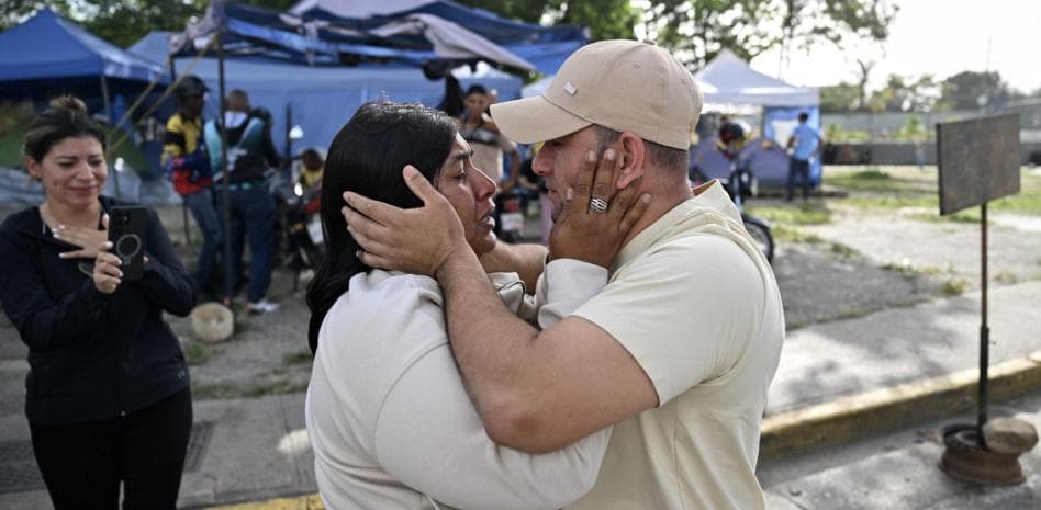 Excarcelan a 131 presos políticos