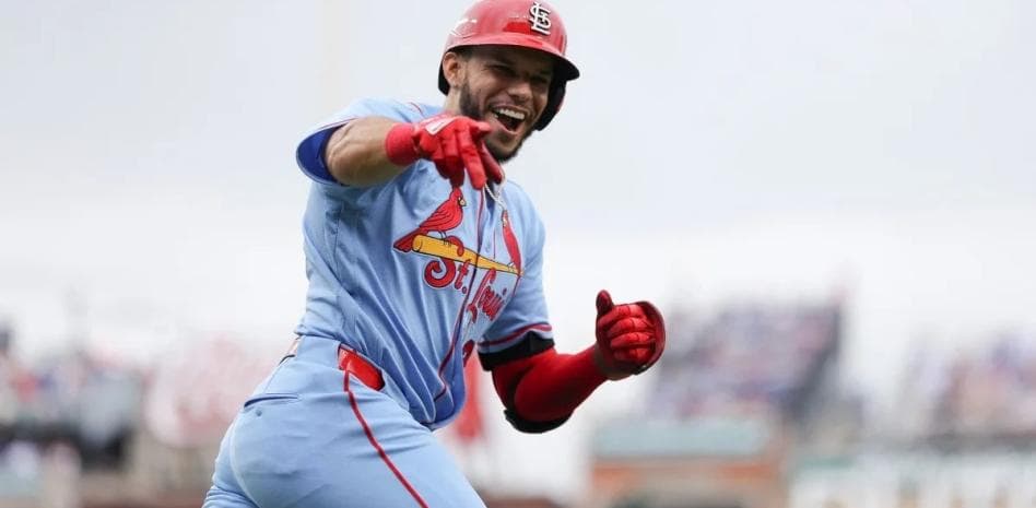 ¡Histórico! Báez, el primero en la historia en pegar 3 HRS en su debut en G.L.