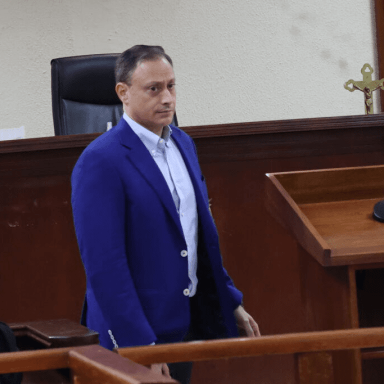 Defensa de Jean Alain solicita al tribunal extinguir la acción penal por exceso de plazo